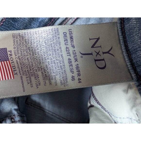 NYDJ Dayla Jeans Womens Size 12 Light Wash Wide Cuff Capri Lift Tuck Technology - Picture 3 of 8
